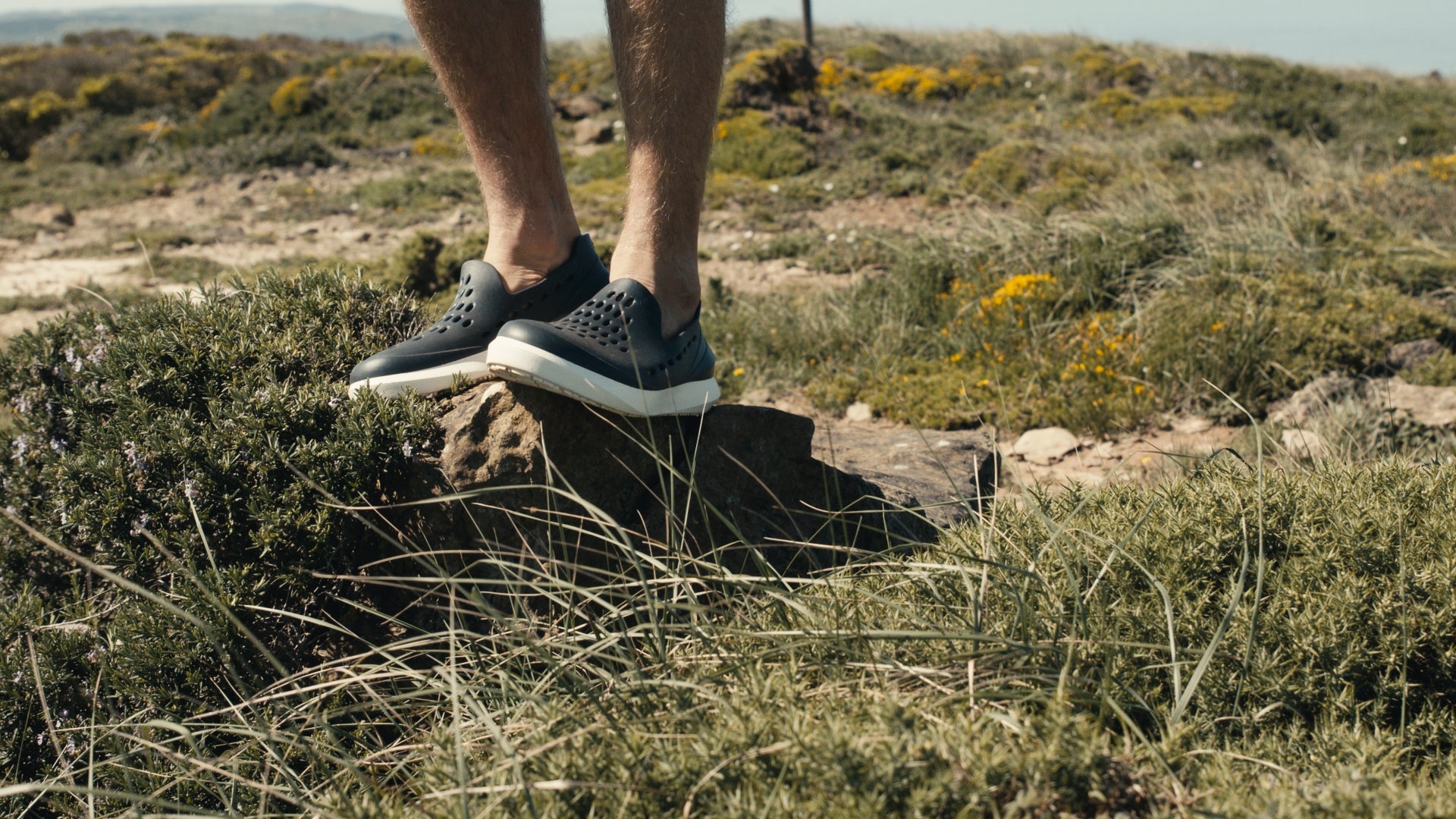 THE COMPLETE GUIDE TO WEARING SLIP-ON SHOES