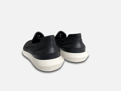 Strato Swank in Black / White