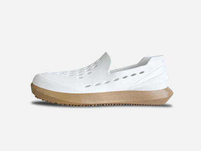 Strato Swank in White / Gum